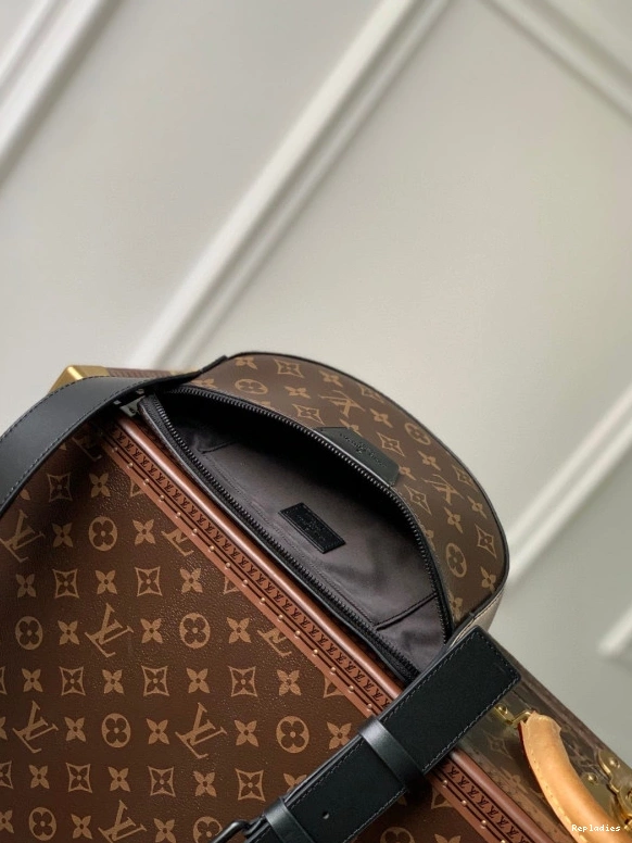 Cheap VUITTON Crossbody Moon LOUIS 0713